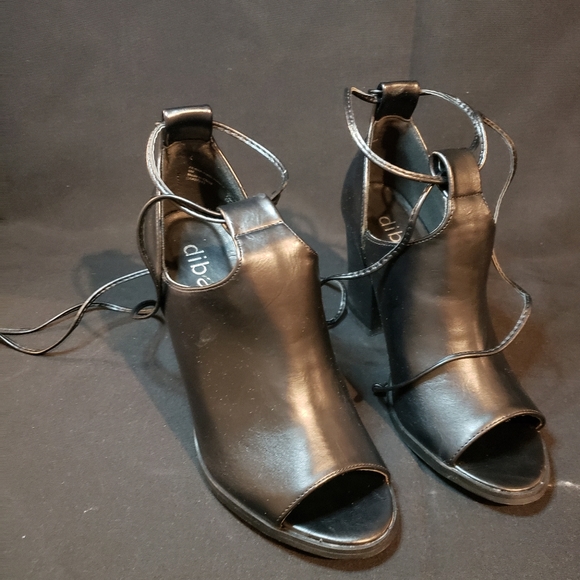 Diba heels - Picture 3 of 4